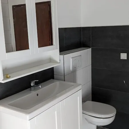 - 3 Schlafzimmer - 2 Baeder - Zentral * أوبرنبورغ آم ماين