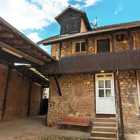 Schoenes, Geraeumiges Zuhause Appartement *