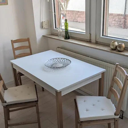 Schoenes, Geraeumiges Zuhause Apartment